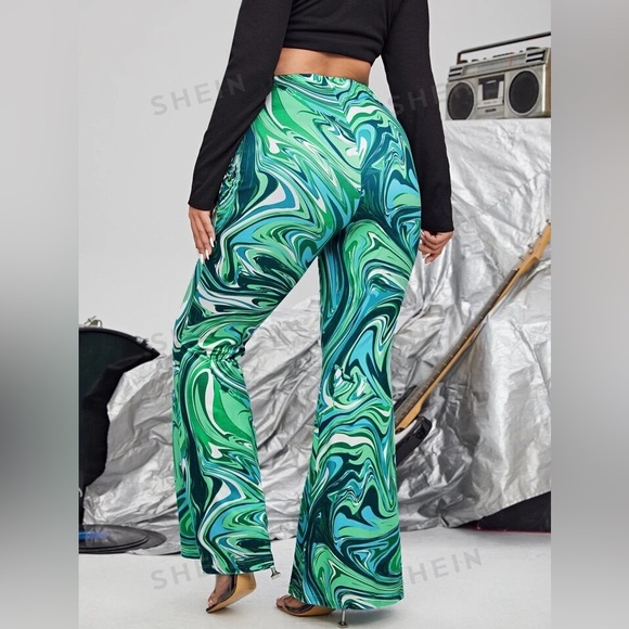 NWOT SHEIN green marble flare pants, size large - Picture 3 of 7